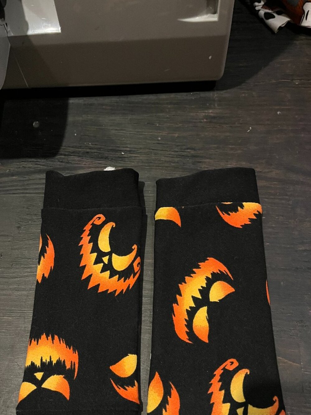 Handmade Halloween Pumpkins Print Wrist Cuffs